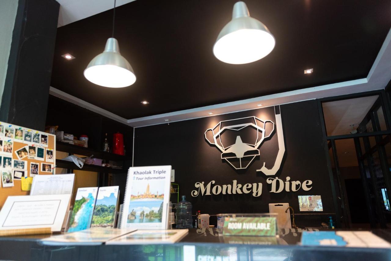 Monkey Dive Hostel Khaolak Khao Lak Bagian luar foto