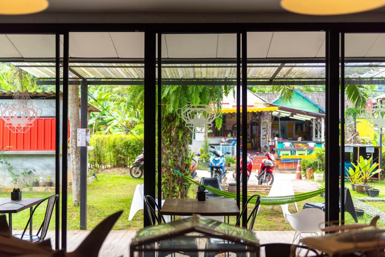 Monkey Dive Hostel Khaolak Khao Lak Bagian luar foto