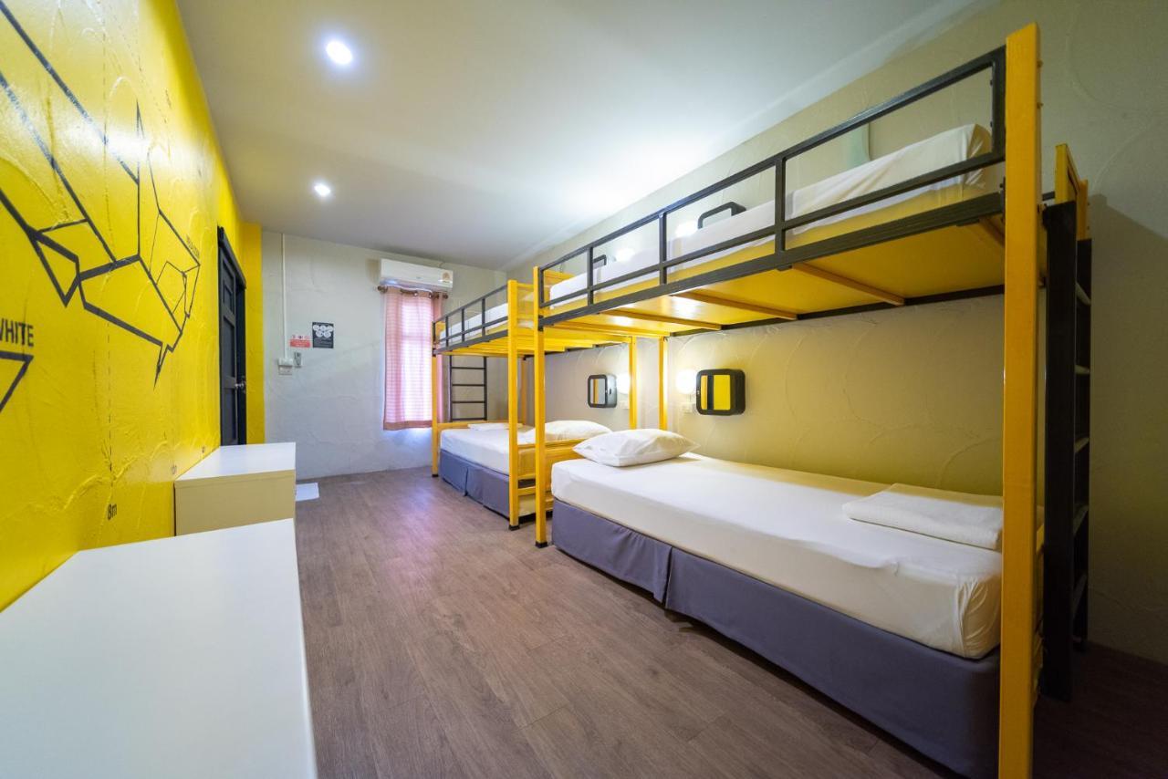 Monkey Dive Hostel Khaolak Khao Lak Bagian luar foto